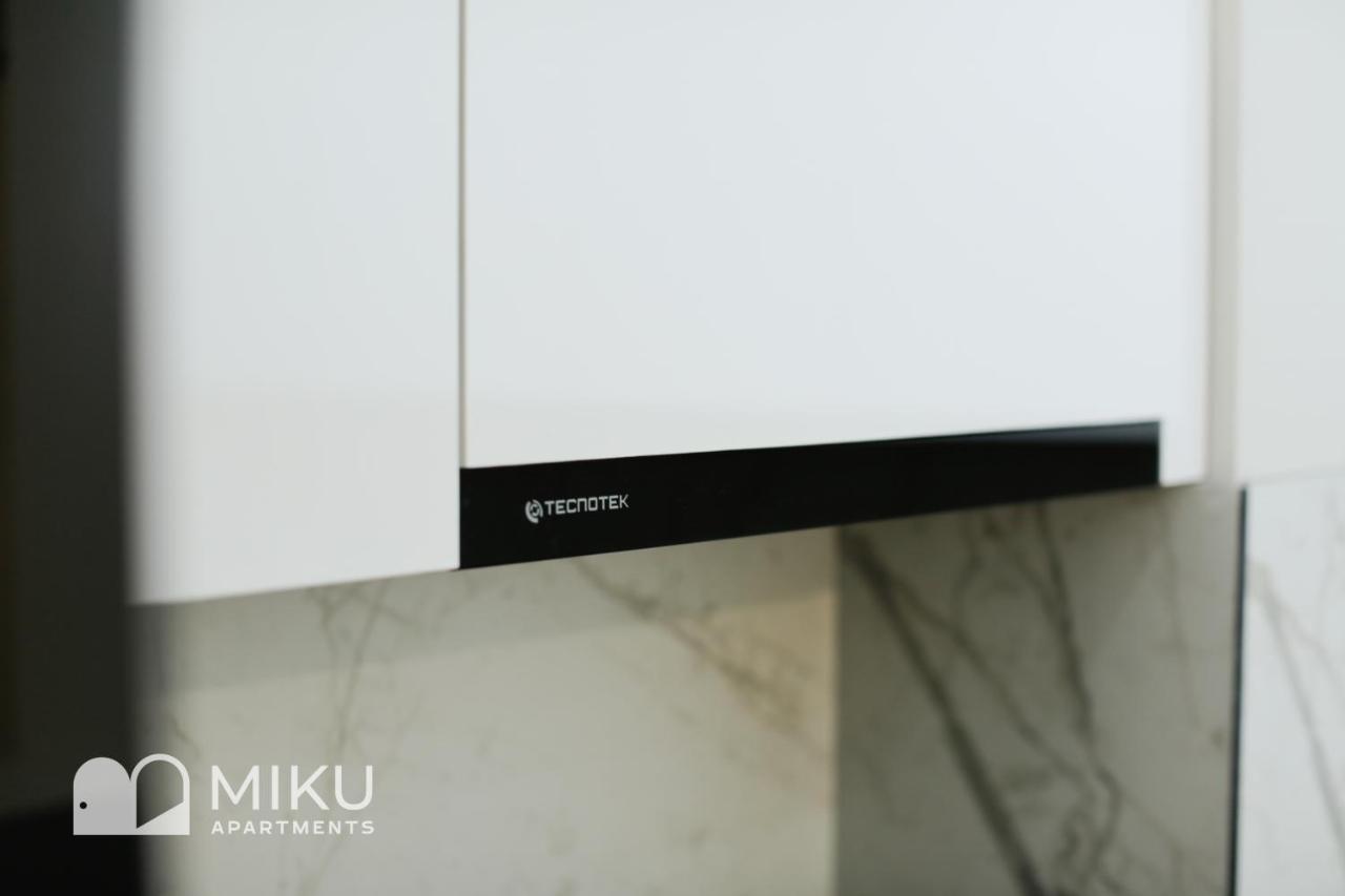 Miku Apartment - Glamorous 1Bedroom Apartment At Olympic Residence Tirana Exterior photo