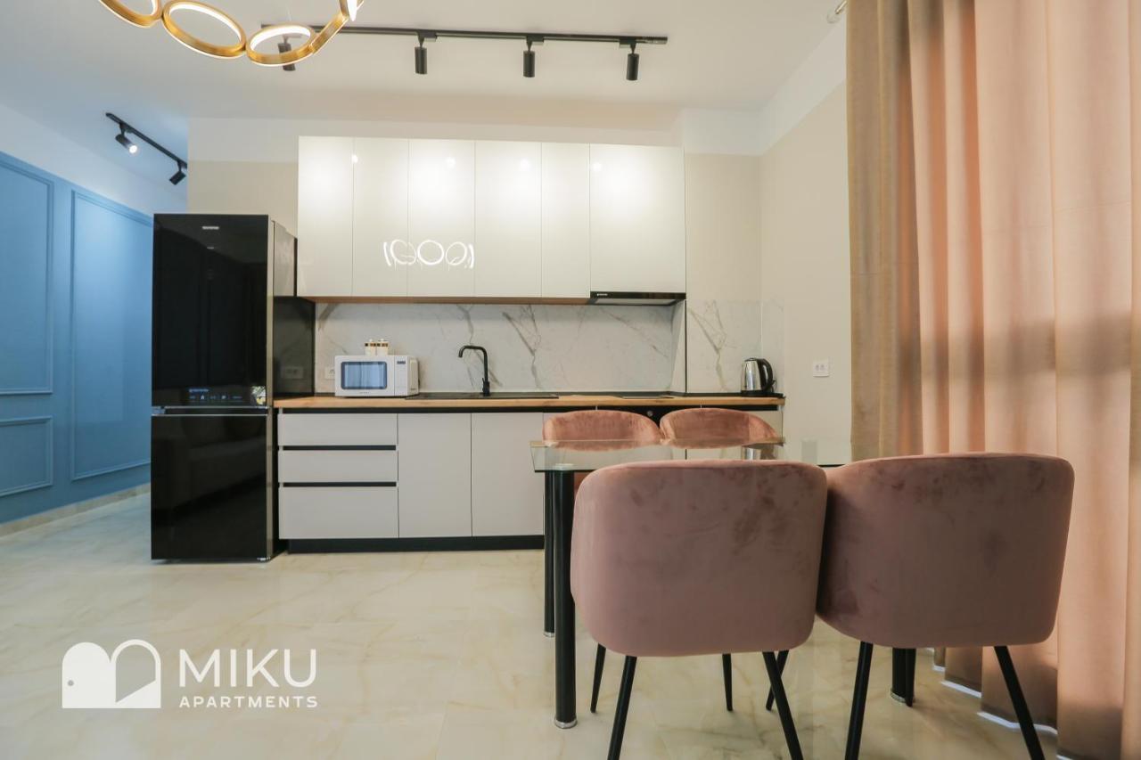 Miku Apartment - Glamorous 1Bedroom Apartment At Olympic Residence Tirana Exterior photo